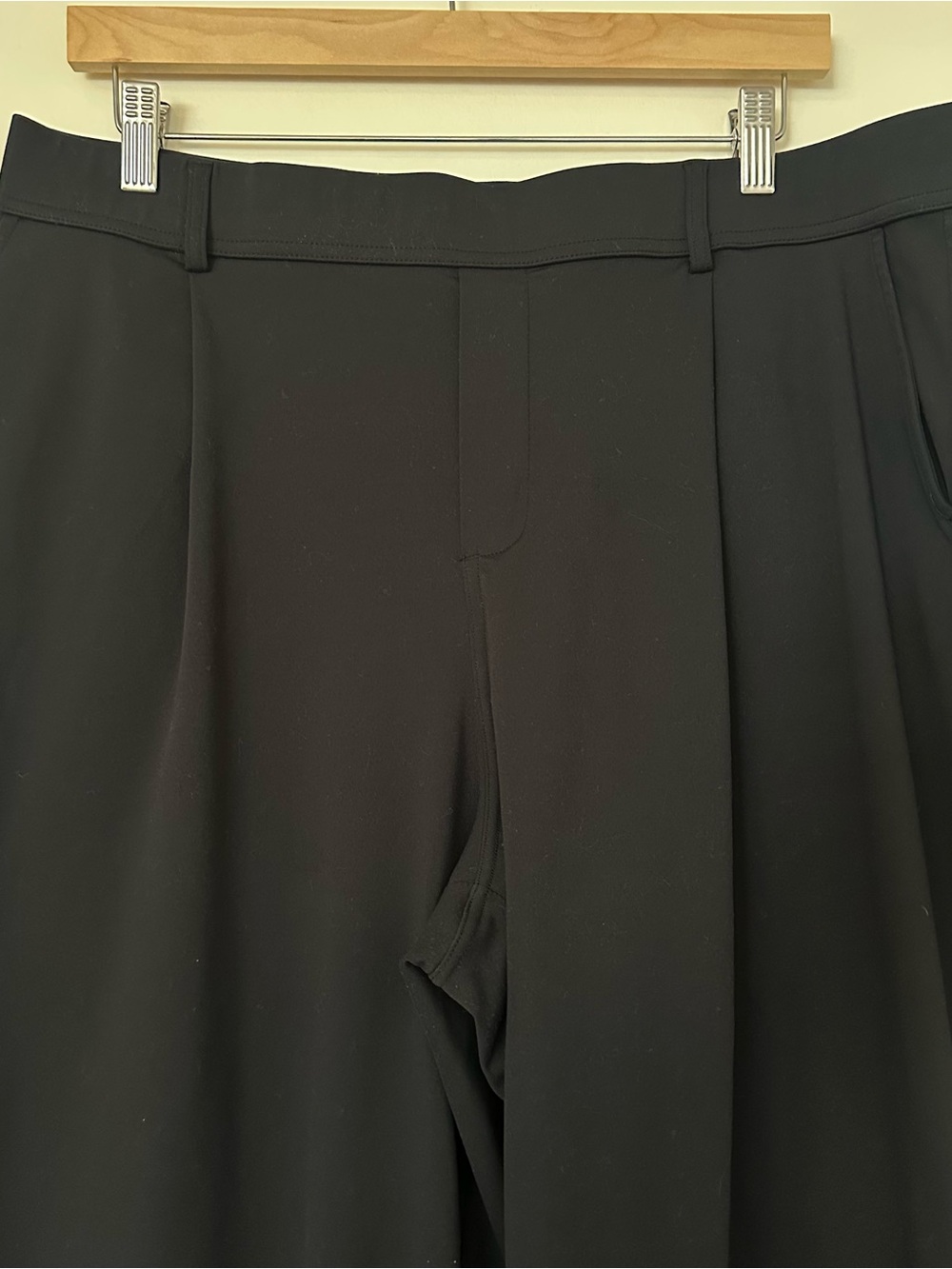 Halara Black High-Waist Pant